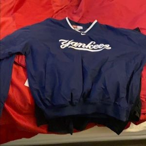 Yankee pullover